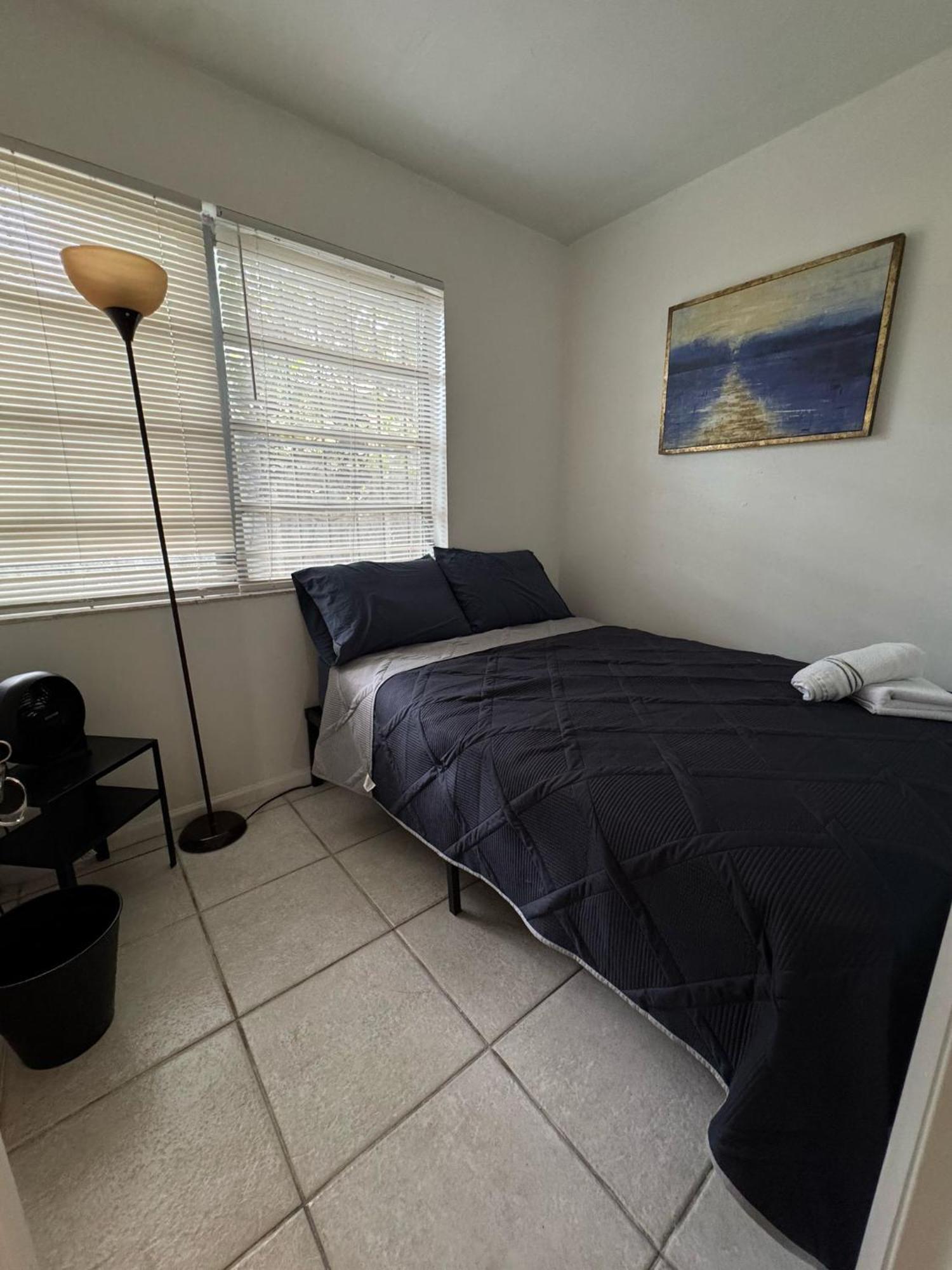 Layover Miami International Airport Guest house *